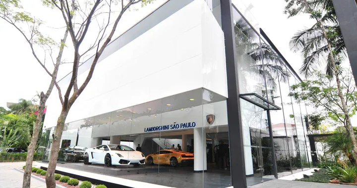 Lamborghini apre il primo showroom del Sud America