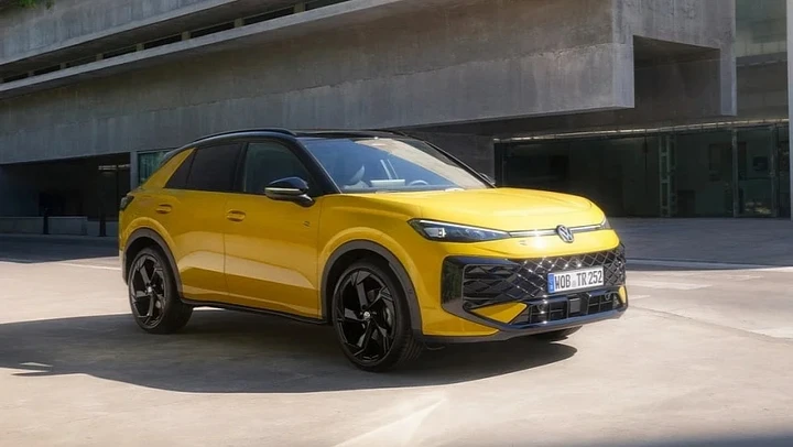 Nuova Volkswagen T-Roc: più spazio, tecnologia e motori ibridi