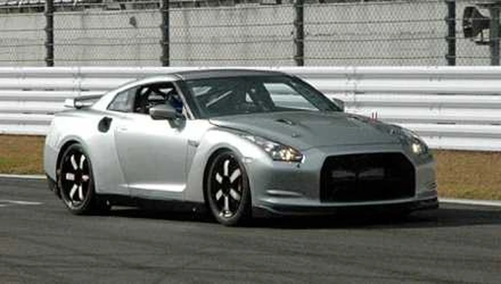 La Nissan GT-R entra nel Guinness dei primati