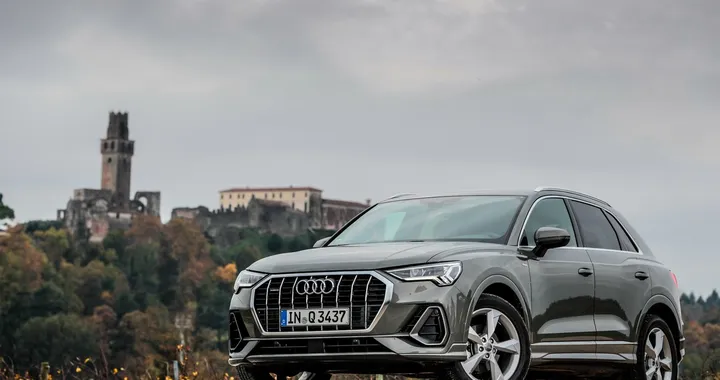 Nuova Audi Q3 2019: primo contatto con il nuovo SUV
