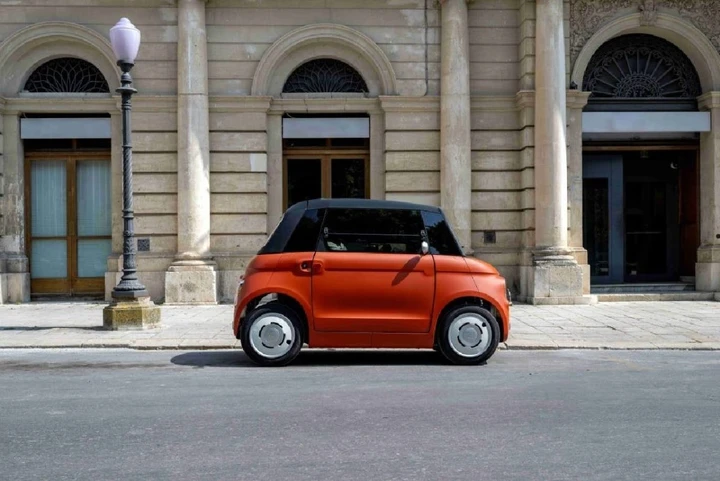 Fiat Topolino Corallo: il nuovo colore che accende la città