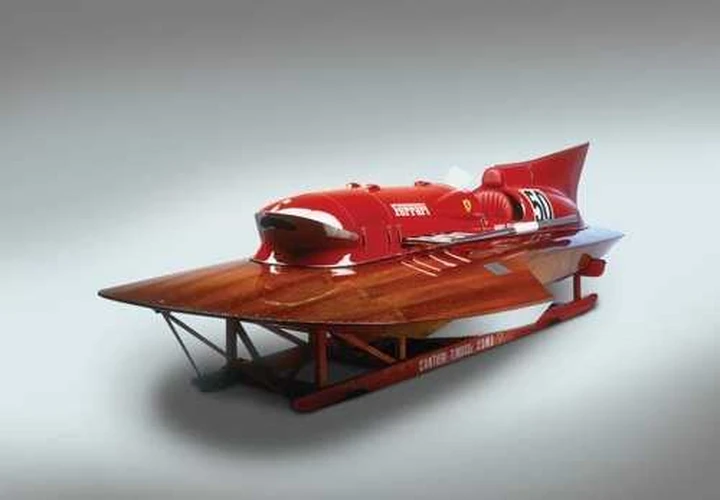 Arno XI: all'asta la barca firmata Ferrari