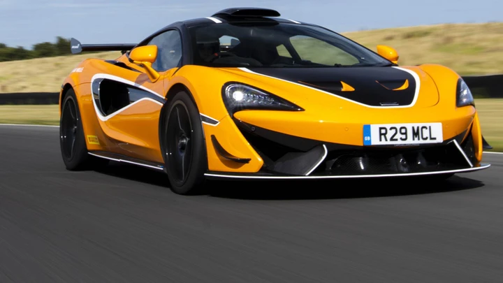 McLaren 620R: immagini ufficiali
