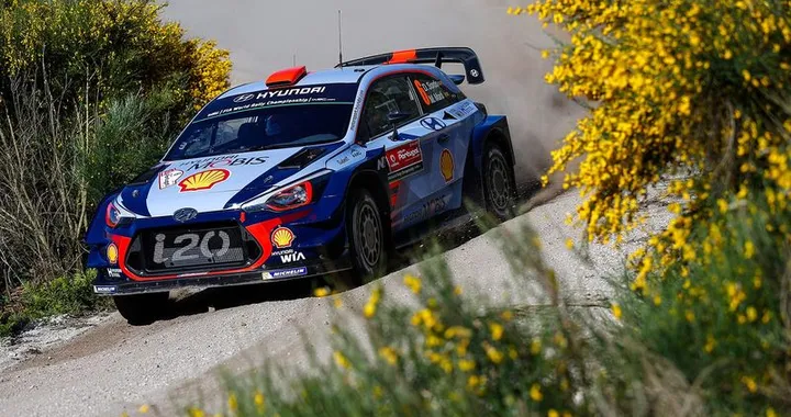 Hyundai i20 Coupe WRC, pronta per il rally di Portogallo