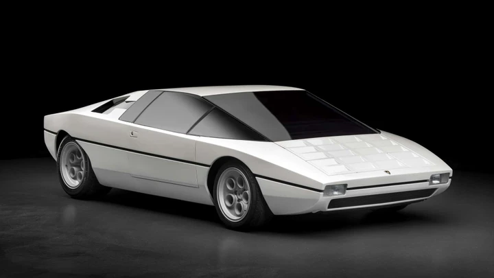 Alcantara: 50 anni fa il debutto sulla Lamborghini Bravo