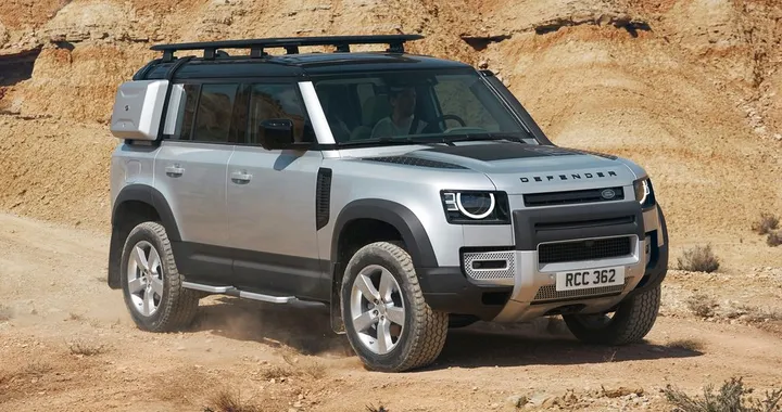 Land Rover Defender: tanti (e costosi) accessori fra l'utile e il dilettevole