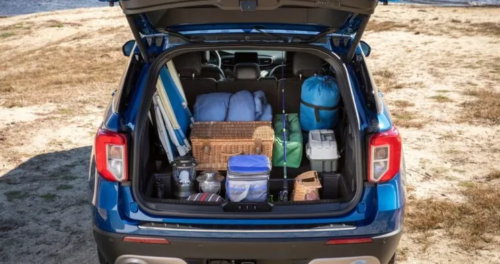 Vacanze in automobile: come caricare il bagagliaio