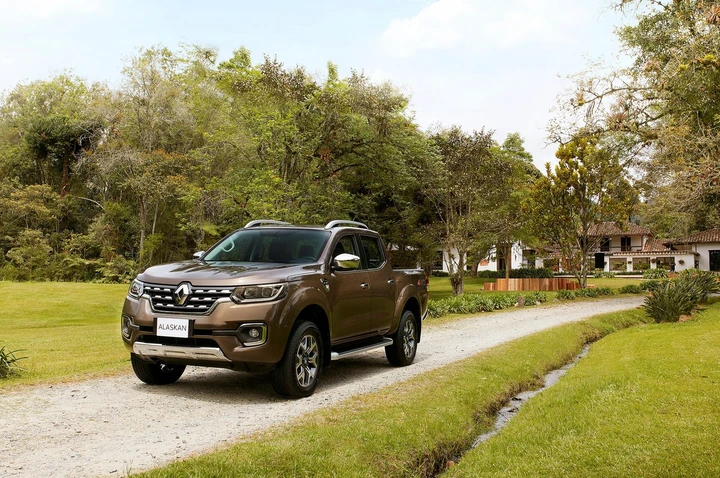Renault Alaskan, le foto ufficiali