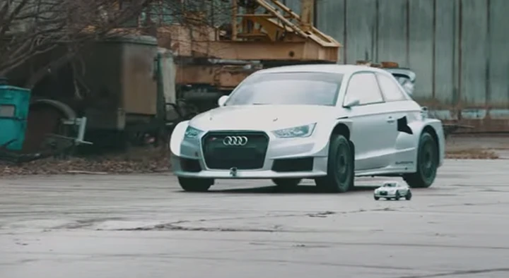 Audi: S1 EKS RX quattro VS auto radiocomandata