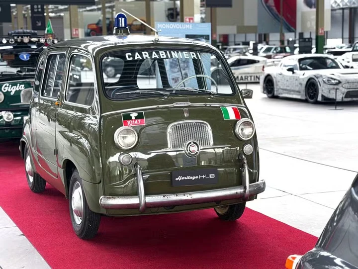 Fiat 600 Multipla, l’icona italiana celebra 70 anni all’Heritage Hub