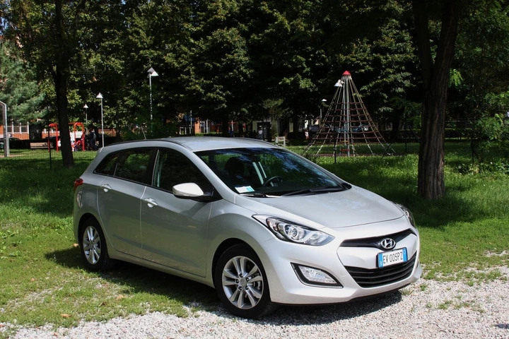 Hyundai i30 Wagon 1.6 CRDi, prova su strada