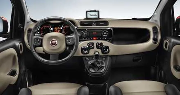 Nuova Fiat Panda 2012: gli interni
