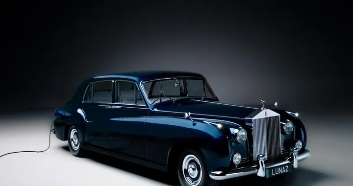 Lunaz reinventa la Rolls Royce: elettrica, sostenibile e senza tempo