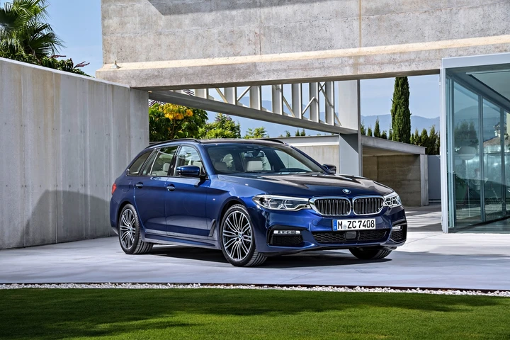 Bmw Serie 5 Touring: nuove immagini