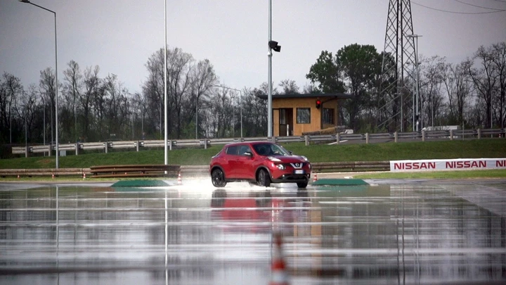 Nissan Safety Shield: le immagini