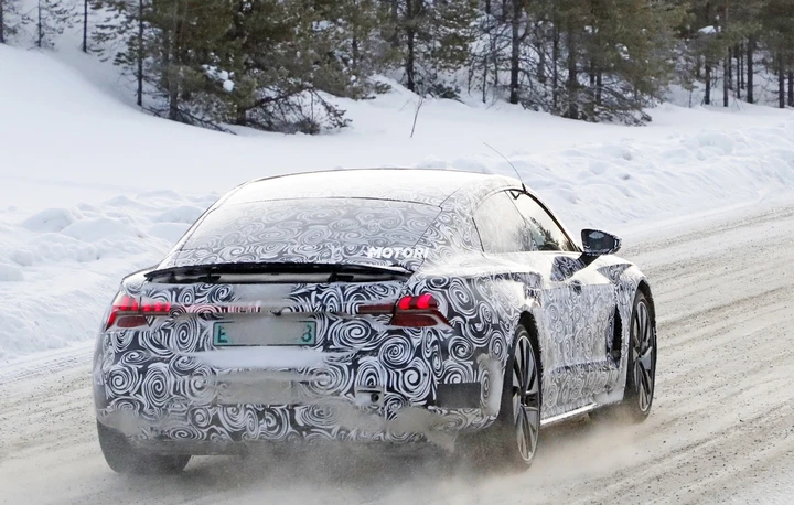 Audi e-Tron GT: le foto spia