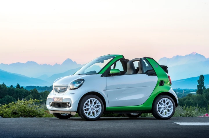 Smart Fortwo Cabrio Electric Drive 2017: prezzi e allestimenti