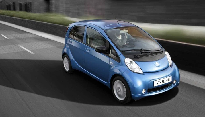 Peugeot iOn: prezzo da 28.300 euro