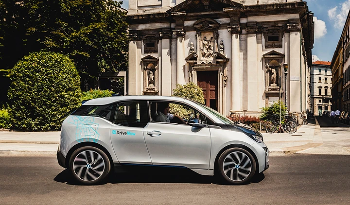 DriveNow: il car sharing di Bmw celebra 100 giorni della i3