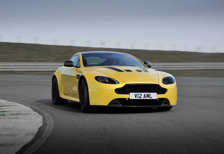 Aston Martin V12 Vantage S 2014: nuove immagini