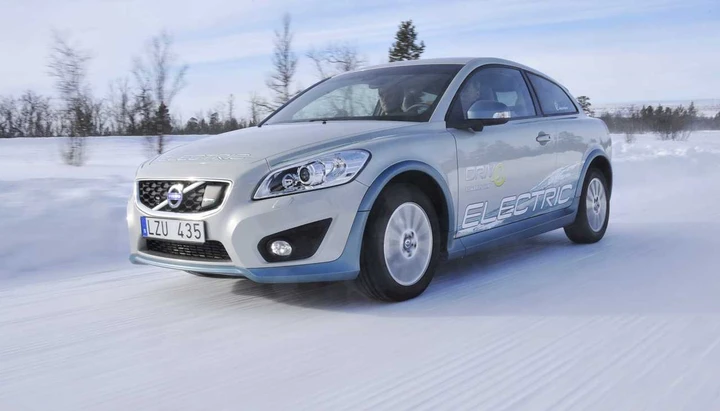 Volvo C30 Electric, i test invernali