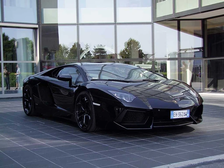 Lamborghini Aventador LP 700-4: la prova su strada