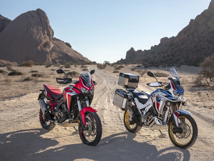 Honda Africa Twin 1100: pedane rally in omaggio