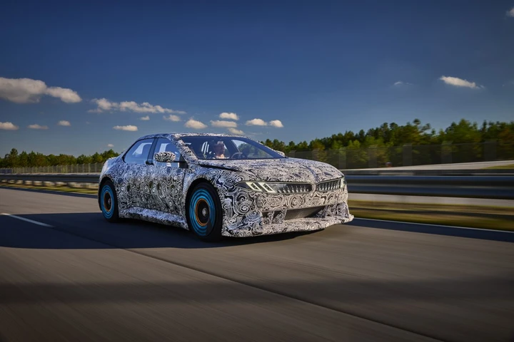 BMW alza l’asticella: ecco il prototipo elettrico che sfida il futuro