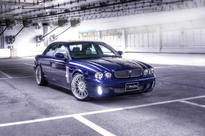 Jaguar XJ X350 Black Bison Edition by Wald International