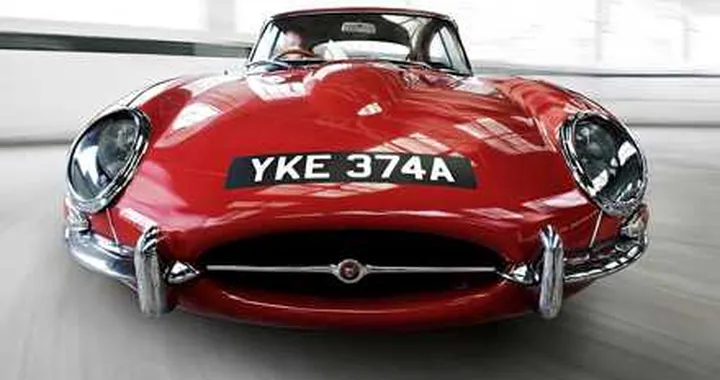 Jaguar E-Type: 50 anni e non sentirli