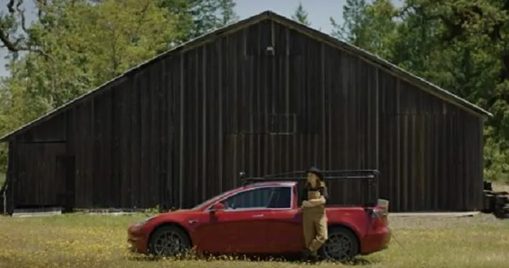Si chiama Truckla la Tesla Model 3 trasformata in pick-up: ecco il video