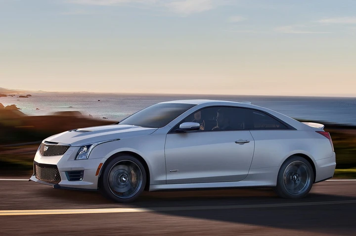 Cadillac ATS-V berlina e coupé 2016: nuove foto ufficiali