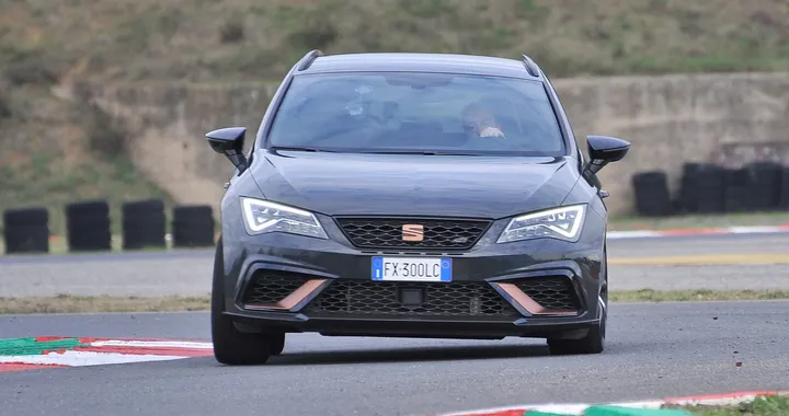 Leon Cupra R ST: la prova su strada