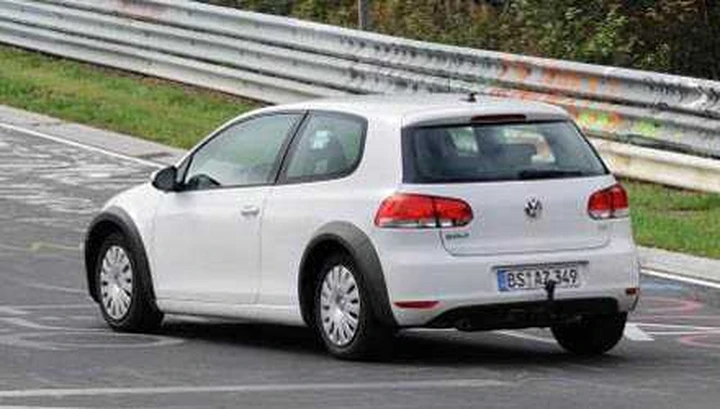 Volkswagen Golf Serie VII, più grande e coupé