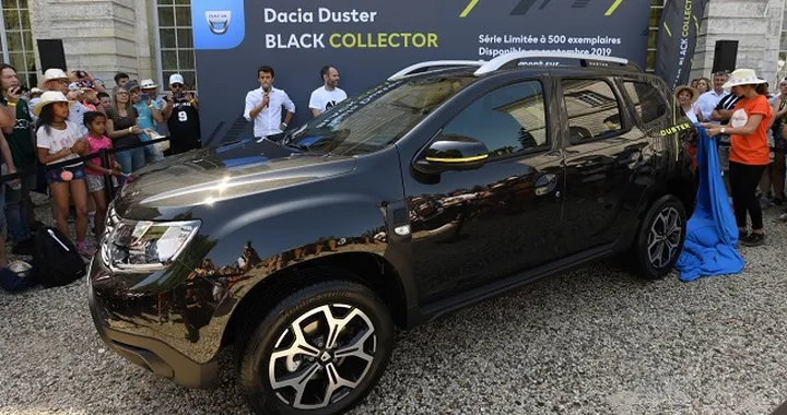 Dacia Duster Black Collector: nuova serie speciale