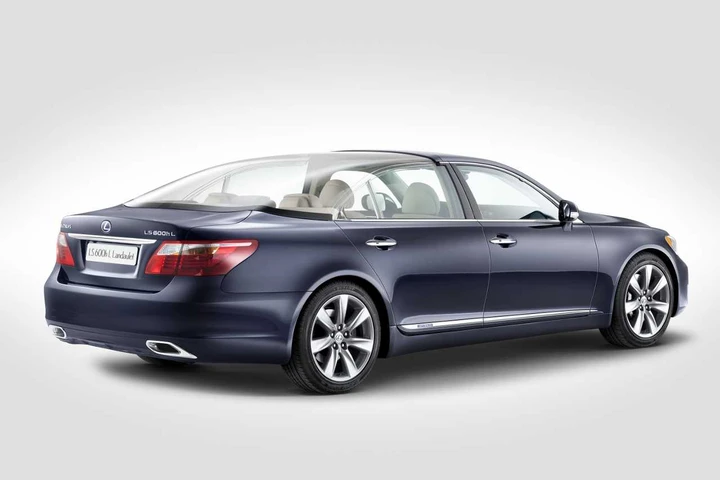 Lexus LS 600h L Landaulet: l'ibrida dei re