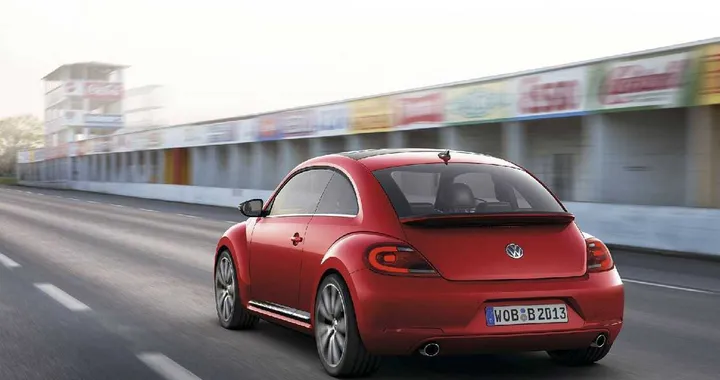 Volkswagen Beetle R: il Maggiolino va di corsa