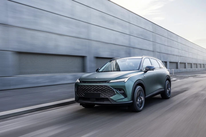 DR Automobiles: al Salone Torino debutto di Stilnovo e tante novità