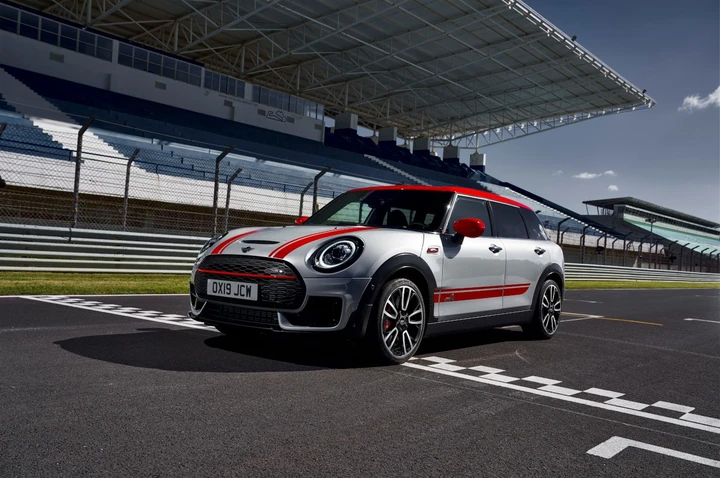 MINI John Cooper Works Clubman e Countryman 2019: immagini ufficiali