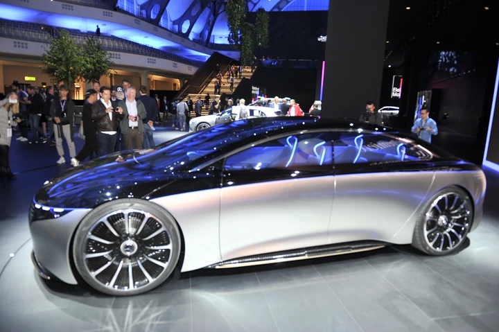 Mercedes Vision EQS al Salone di Francoforte 2019