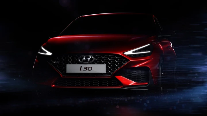 Nuova Hyundai i30: le prime immagini teaser ufficiali
