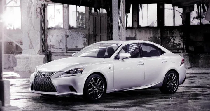 Lexus IS F: fuori produzione la berlina sportiva
