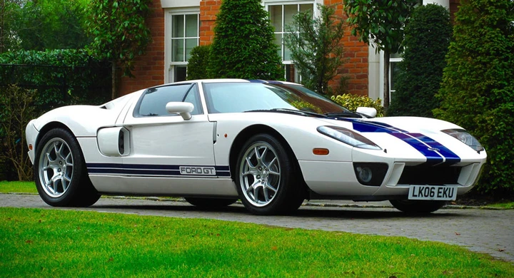 La Ford Gt del 2005 appartenuta a Jenson Button finisce in vendita