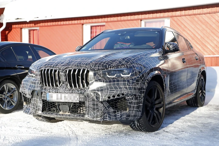 BMW X6 M: ecco le foto spia