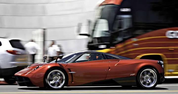 Pagani Huayra protagonista in Transformers 4