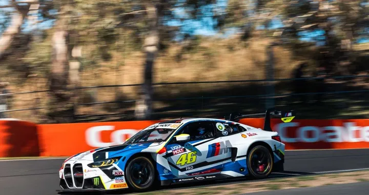 Valentino Rossi pronto a conquistare la 12 Ore di Bathurst 2025 con la BMW M4 GT3
