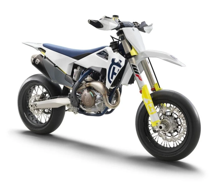 Husqvarna: tanti aggiornamenti per la FS 450 MY 20