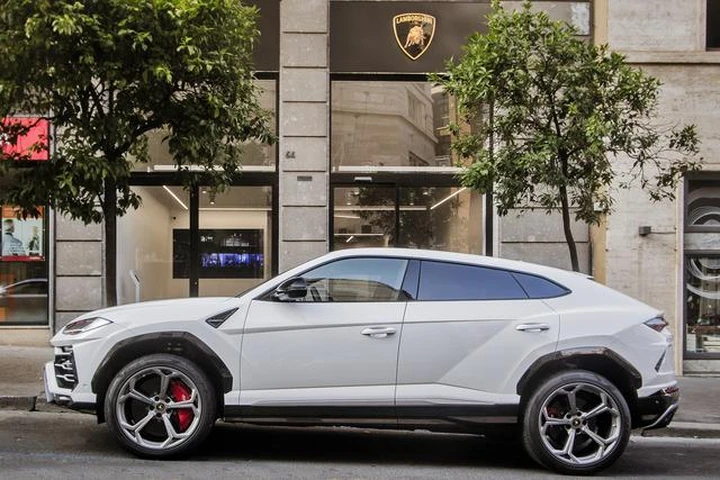 Lamborghini Roma: immagini uffciali