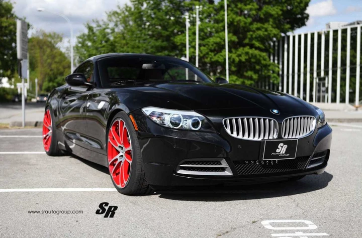 BMW Z4 by SR Auto Group