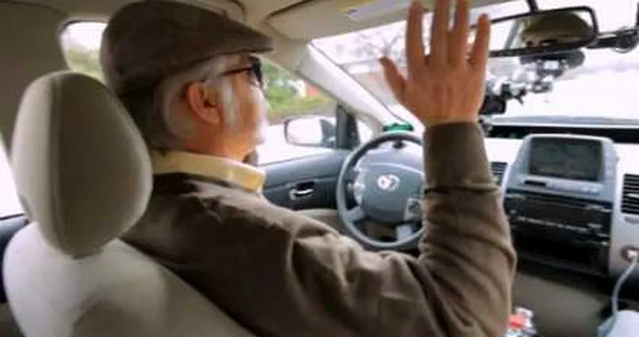 Google, l'auto senza pilota un aiuto per i non vedenti